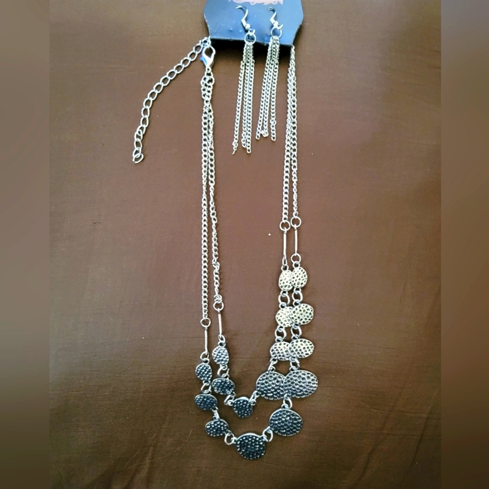 Necklace set